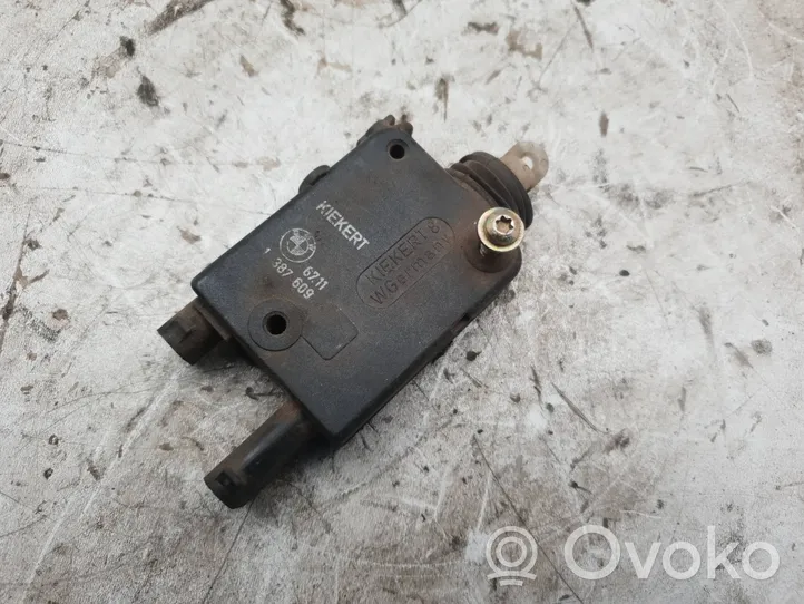 BMW 3 E36 Motor de bloqueo de puertas 1387609