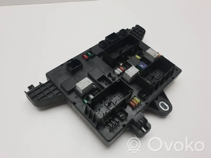 Opel Zafira C Fuse box set 365927271