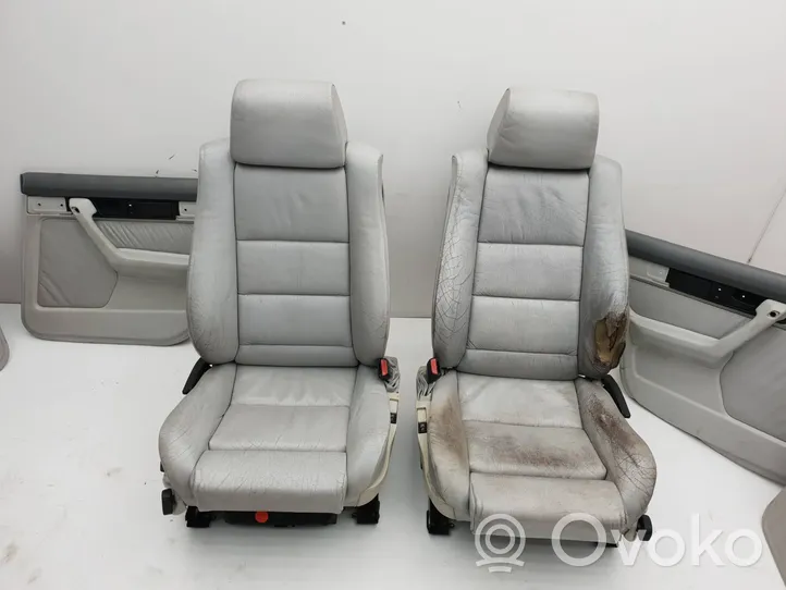 BMW 5 E34 Seat and door cards trim set 