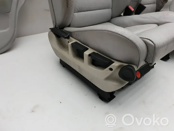 BMW 5 E34 Seat and door cards trim set 