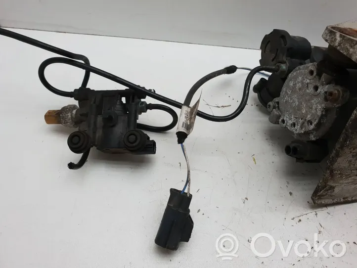 Land Rover Range Rover Sport L320 Compresseur / pompe à suspension pneumatique BH3219G525DC