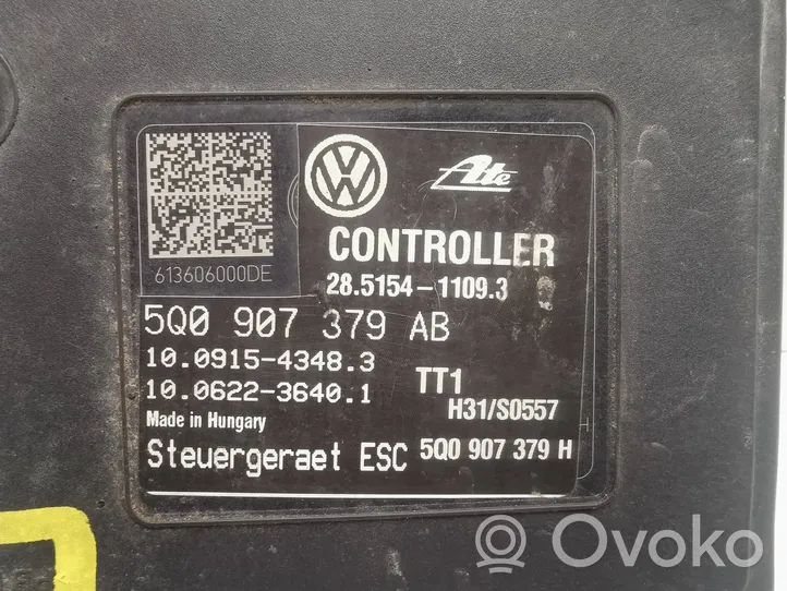 Volkswagen Golf VII ABS Steuergerät 5Q0907379AB