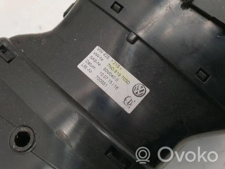 Volkswagen Sharan Dysze / Kratki środkowego nawiewu deski rozdzielczej 7N0819703D