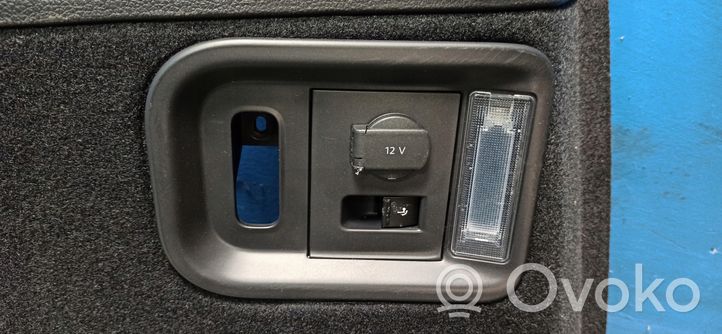 Volkswagen Sharan Dolny panel schowka koła zapasowego 7N0867035D