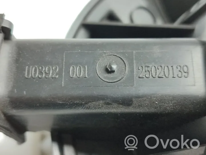 Opel Astra J Sisälämmityksen ilmastoinnin korin kotelo 13276230