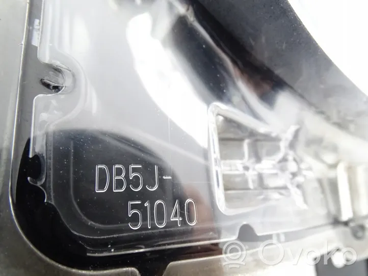 Mazda 2 Lampa przednia DB5J51040