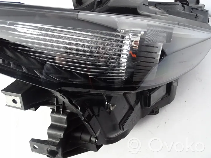 Mazda 3 Lampa przednia BCJH51030