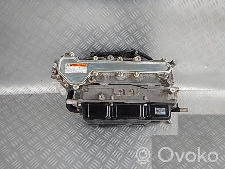 Lexus RX III Convertisseur / inversion de tension inverseur 1817000214