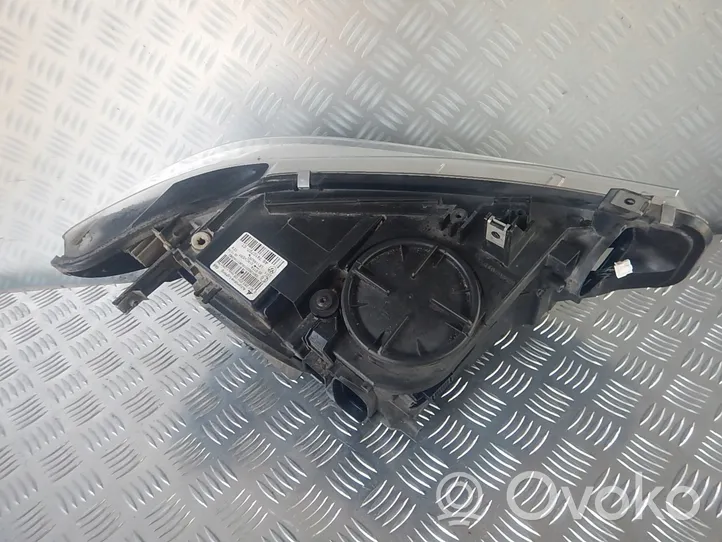 BMW 4 F32 F33 Lampa przednia 7410797