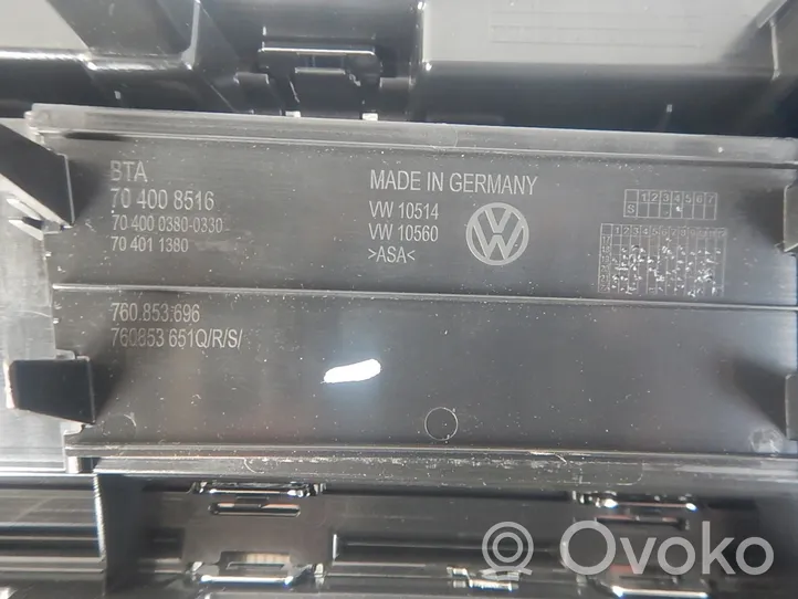 Volkswagen Touareg III Griglia superiore del radiatore paraurti anteriore 760853696