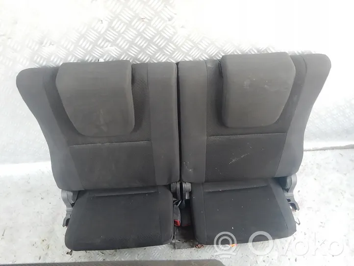 Toyota Corolla Verso E121 Set interni 