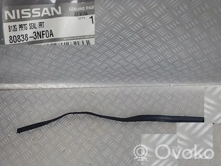 Nissan Leaf I (ZE0) Joint en caoutchouc de corps de porte avant 808383NF0A