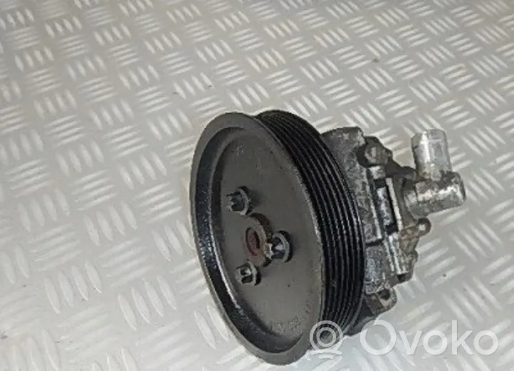 Mercedes-Benz C W203 Pompe de direction assistée 