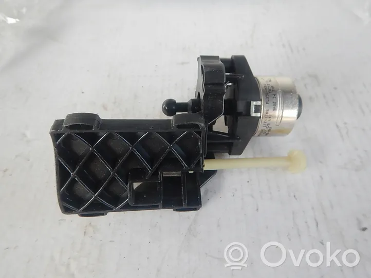 Audi A4 S4 B8 8K Motorino di regolazione assetto fari 1307220041