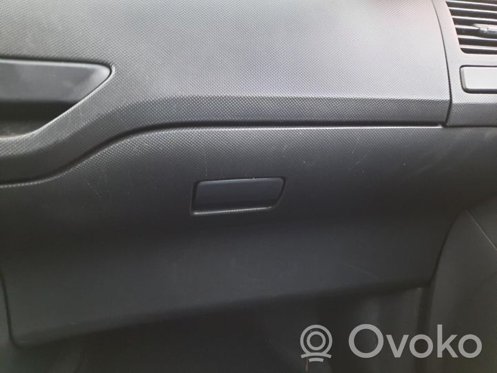 Toyota Auris E210 Vano portaoggetti 5555002132B0