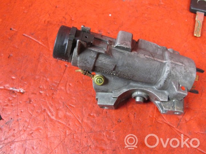 Audi TT Mk1 Juego de cerradura y set ECU del motor 8N0906018A