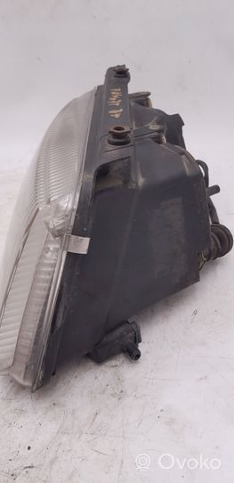 Volkswagen PASSAT B5 Lampa przednia 