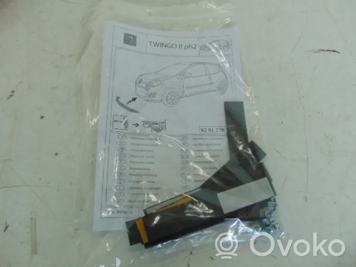 Renault Twingo II Moulure de pare-chocs avant 8201270785