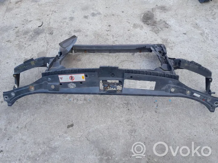 Audi A3 S3 8L Radiatorių panelė (televizorius) 8L0010139M