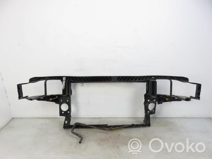 Audi A8 S8 D3 4E Staffa del pannello di supporto del radiatore 