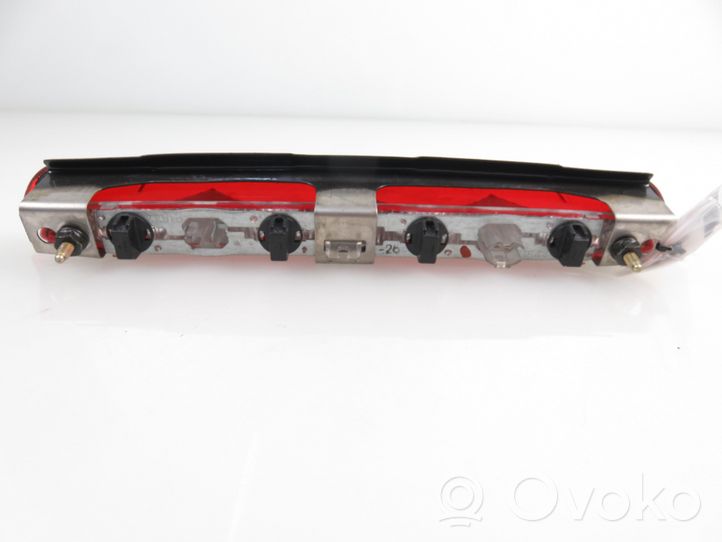 Toyota Corolla Verso E121 Дополнительный стоп фонарь 