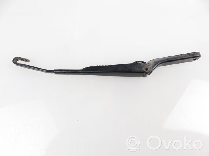 Toyota RAV 4 (XA10) Rear wiper blade arm 