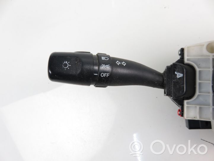 Hyundai Accent Wiper turn signal indicator stalk/switch 