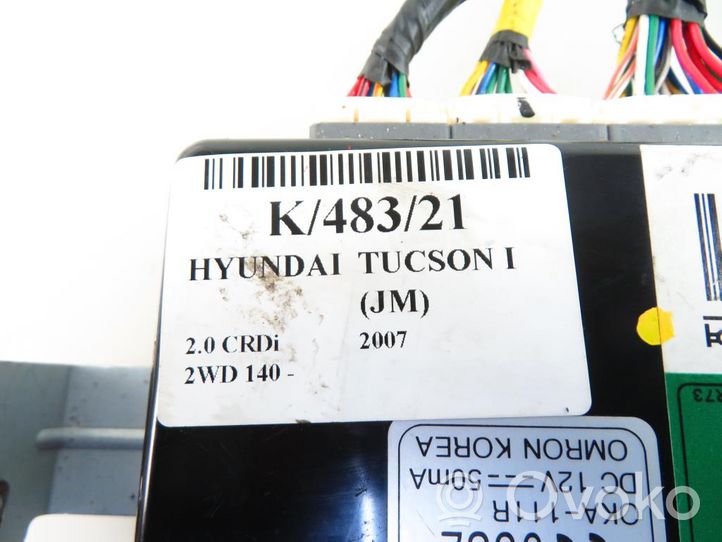 Hyundai Tucson JM Korin keskiosan ohjainlaite 