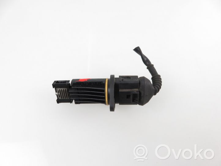 Volkswagen PASSAT B5.5 Mass air flow meter 