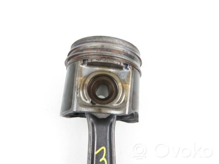 Renault Master II Piston avec bielle 