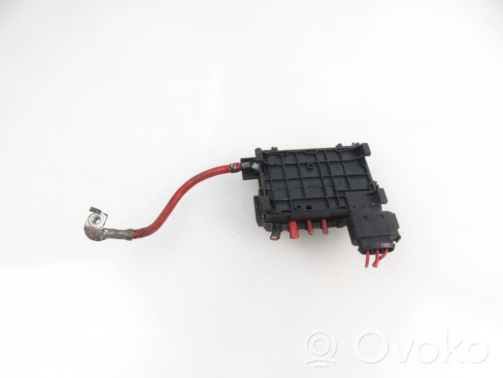 Volkswagen Golf IV Relais de batterie fusible 