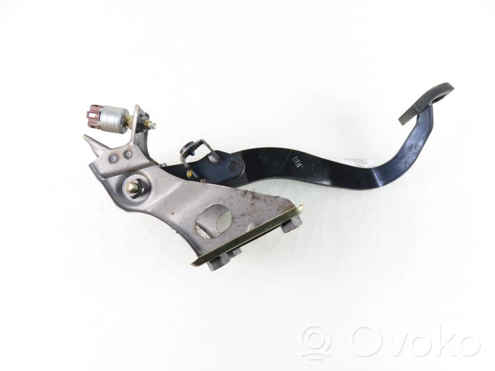 Toyota Land Cruiser (HDJ90) Brake pedal 