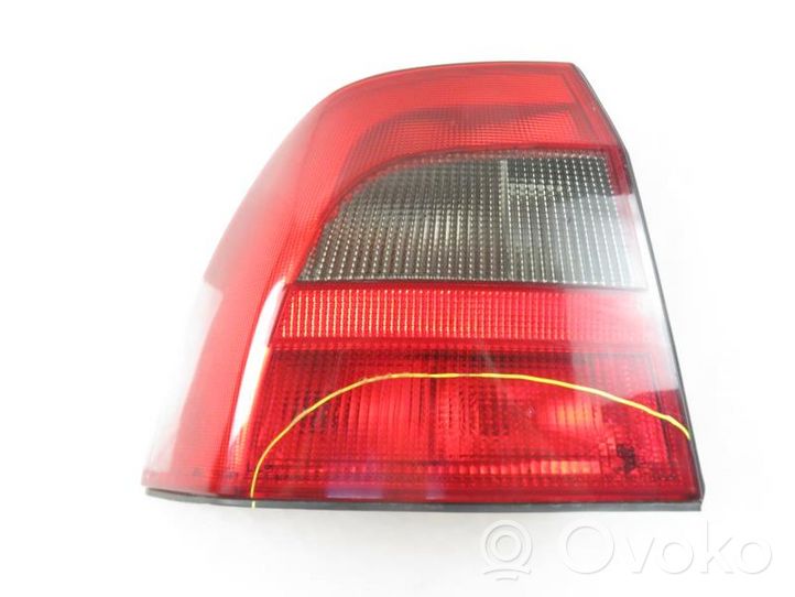 Opel Vectra B Lampa tylna 