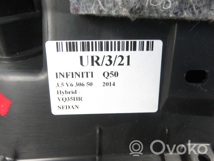 Infiniti Q50 Boite à gants 