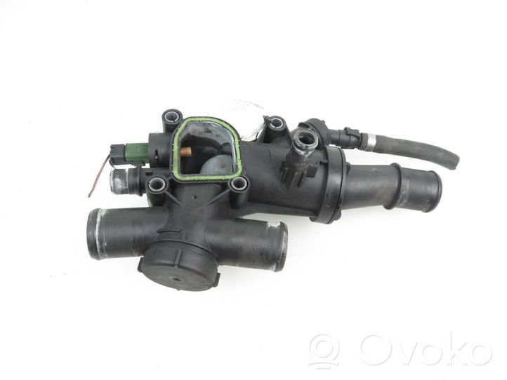 Ford C-MAX I Thermostat/thermostat housing 