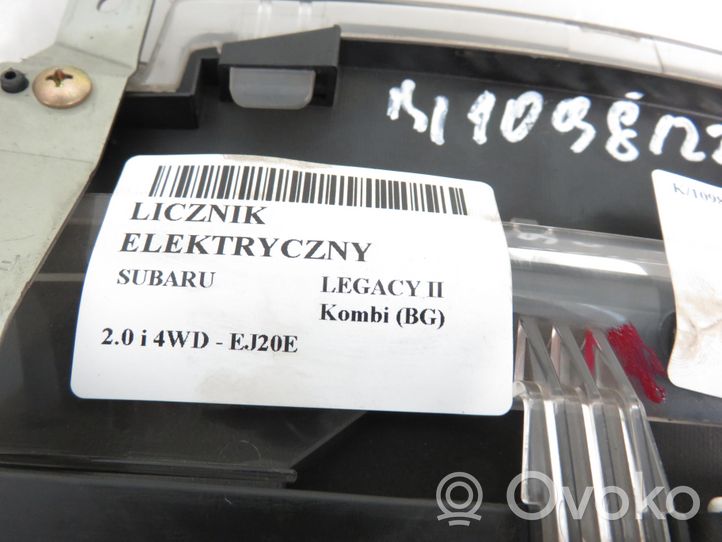 Subaru Legacy Compteur de vitesse tableau de bord 