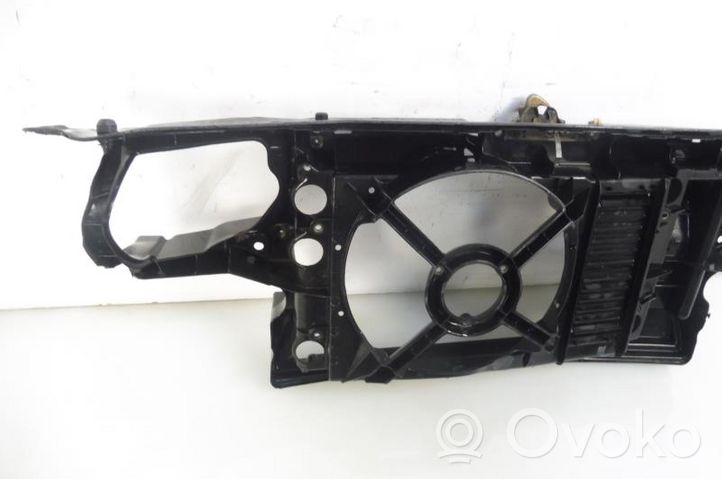 Volkswagen Golf III Staffa del pannello di supporto del radiatore 1H0121223A