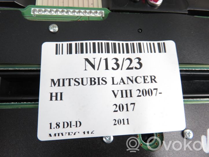 Mitsubishi Lancer VIII Monikäyttöinen ohjauskytkin/nuppi 3857259