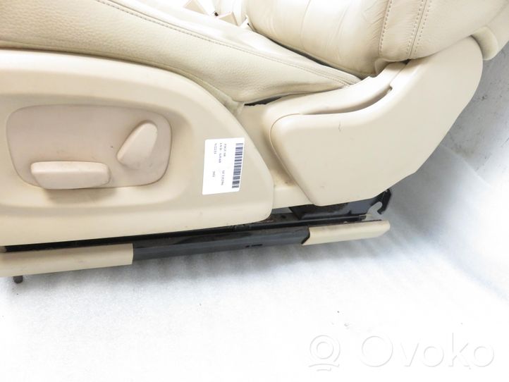 Jaguar XF Seat set 