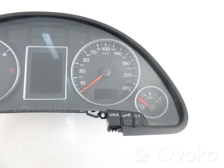 Audi A4 S4 B7 8E 8H Tachimetro (quadro strumenti) 