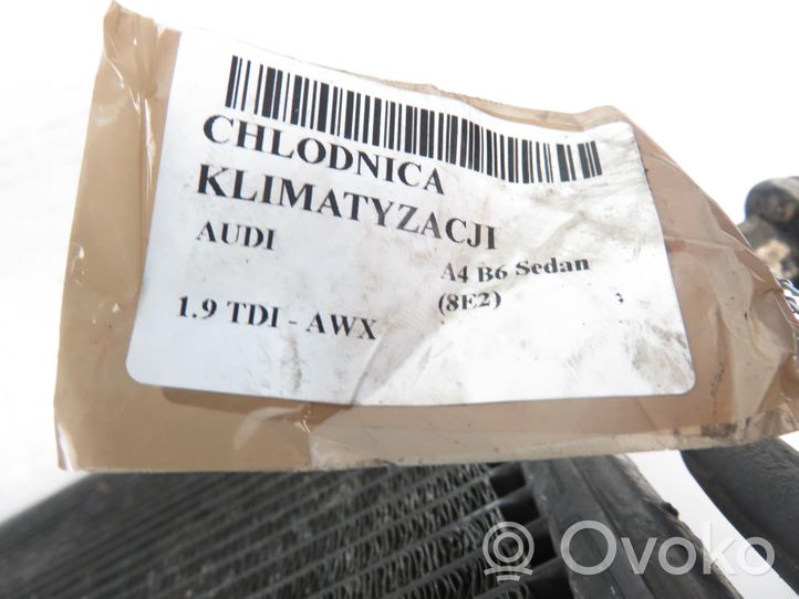 Audi A4 S4 B6 8E 8H Skraplacz / Chłodnica klimatyzacji 