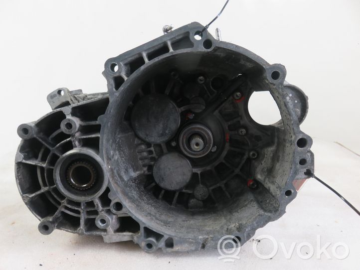 Volkswagen PASSAT B6 Manual 6 speed gearbox 