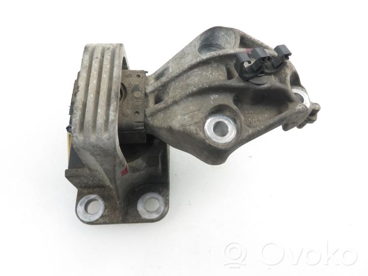 Renault Megane III Engine mount vacuum valve 