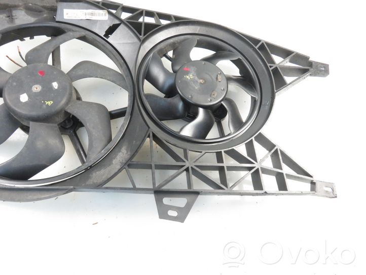 Opel Vivaro Electric radiator cooling fan 