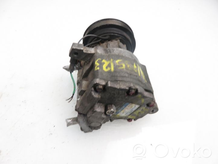 Daihatsu YRV Ilmastointilaitteen kompressorin pumppu (A/C) 4472009908