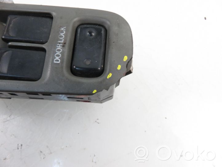 Suzuki Grand Vitara I Electric window control switch 