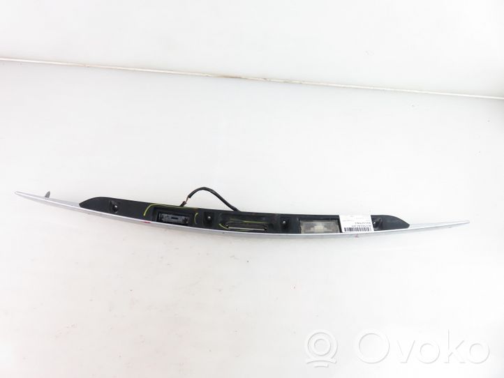 BMW 3 E46 Trunk door license plate light bar 