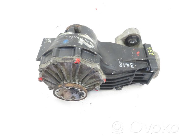 Volkswagen PASSAT B5.5 Rear differential 01R525131C