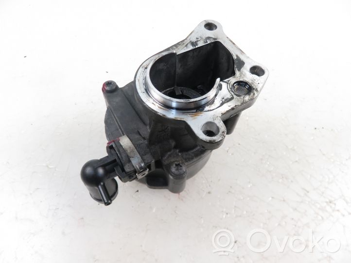 Opel Vivaro Vacuum pump 