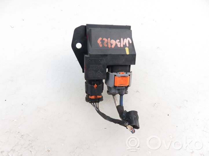 Citroen DS3 Coolant fan relay 